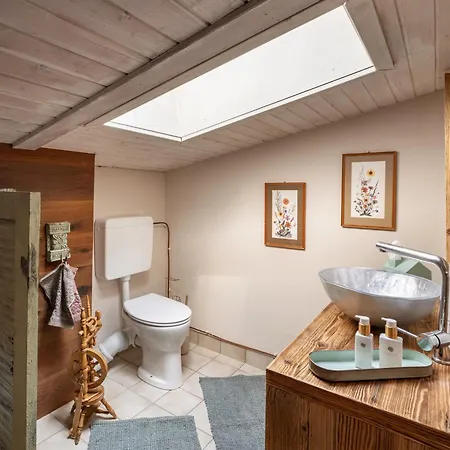 Teresa Ii Dachgeschosswohnung Mit 2 Schlafzimmern - By Nv-appartements شقة *