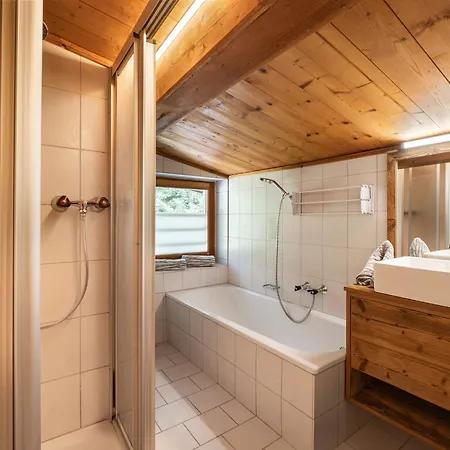 Teresa Ii Dachgeschosswohnung Mit 2 Schlafzimmern - By Nv-appartements Apartment