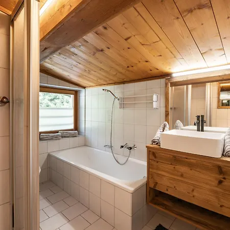 Teresa Ii Dachgeschosswohnung Mit 2 Schlafzimmern - By Nv-appartements * Kirchberg in Tirol